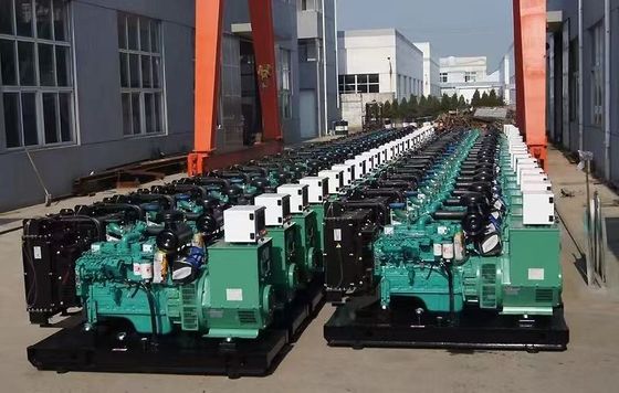 8 Hours Fuel Tank CUMMINS Diesel Generator Set Powered by Diesel for IP23 Protection Grade